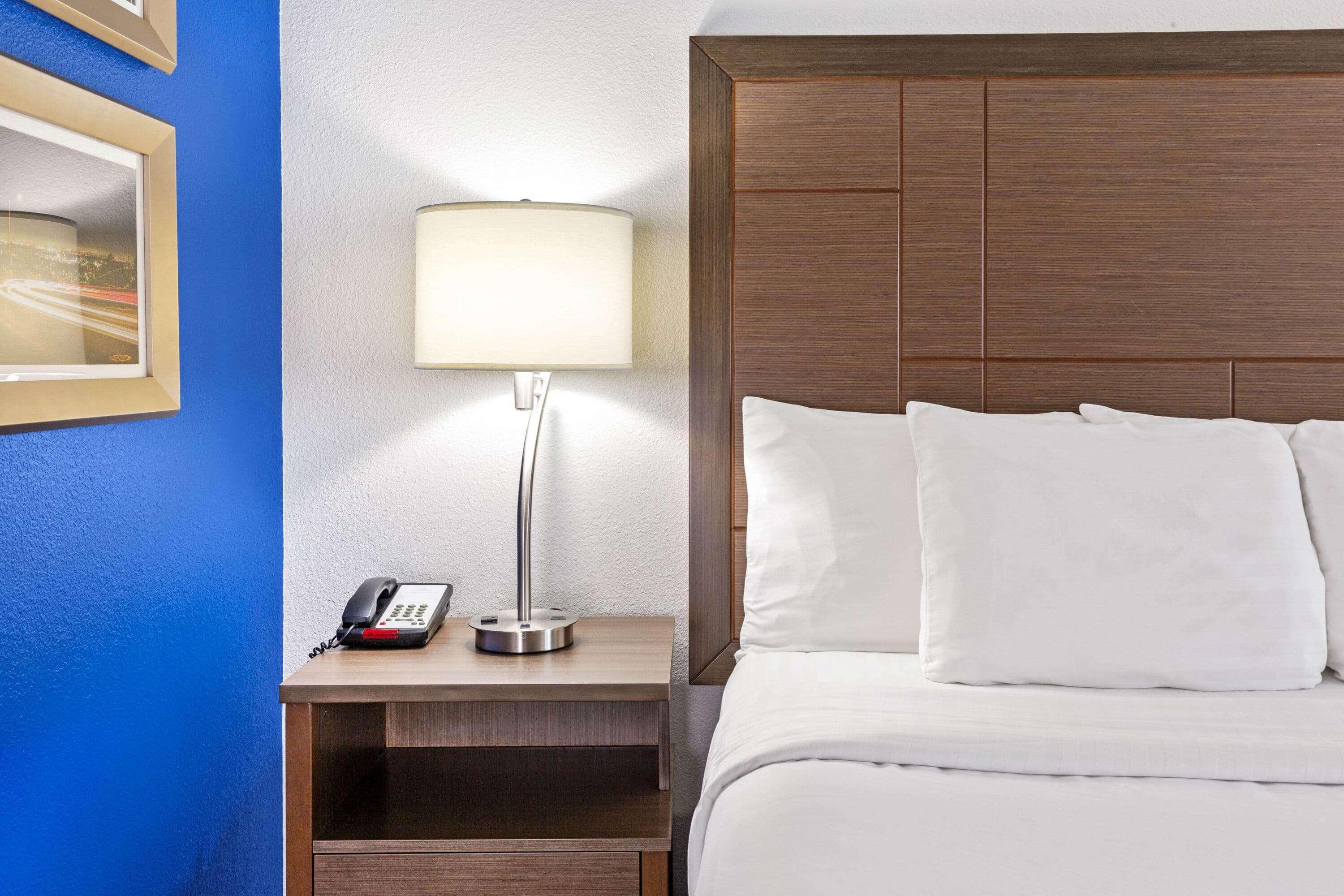 La Quinta By Wyndham Ne Long Beach/Cypress Hawaiian Gardens Extérieur photo