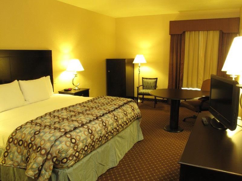 La Quinta By Wyndham Ne Long Beach/Cypress Hawaiian Gardens Chambre photo