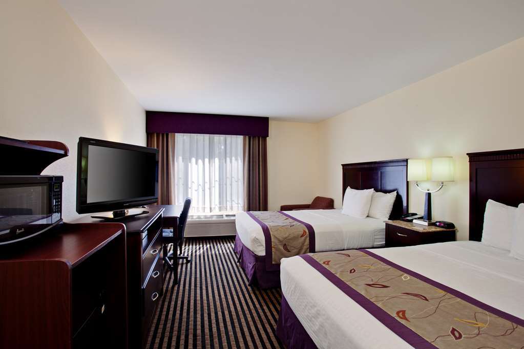 La Quinta By Wyndham Ne Long Beach/Cypress Hawaiian Gardens Chambre photo